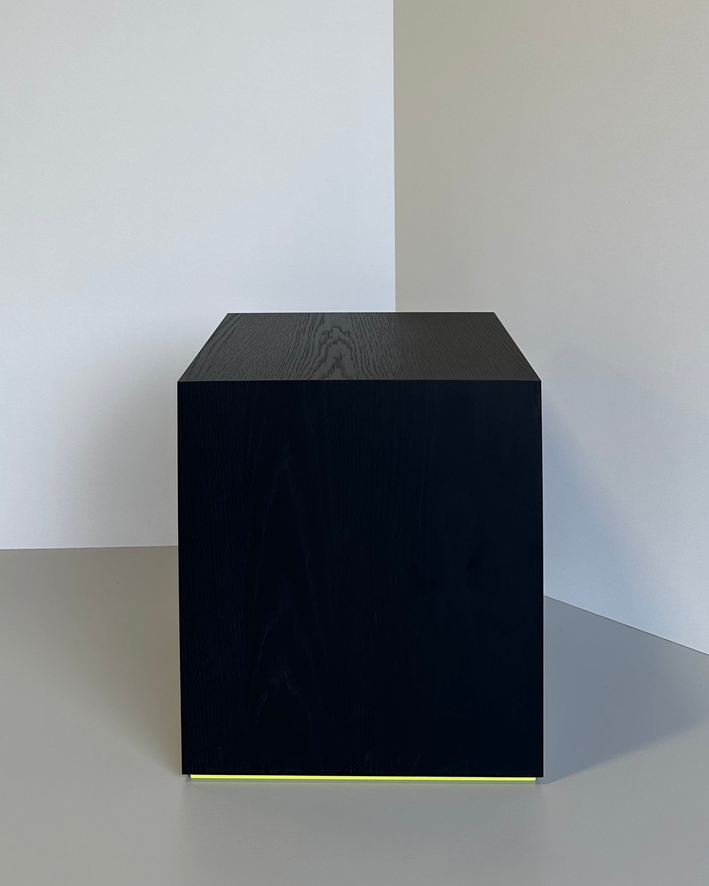 Cube R1